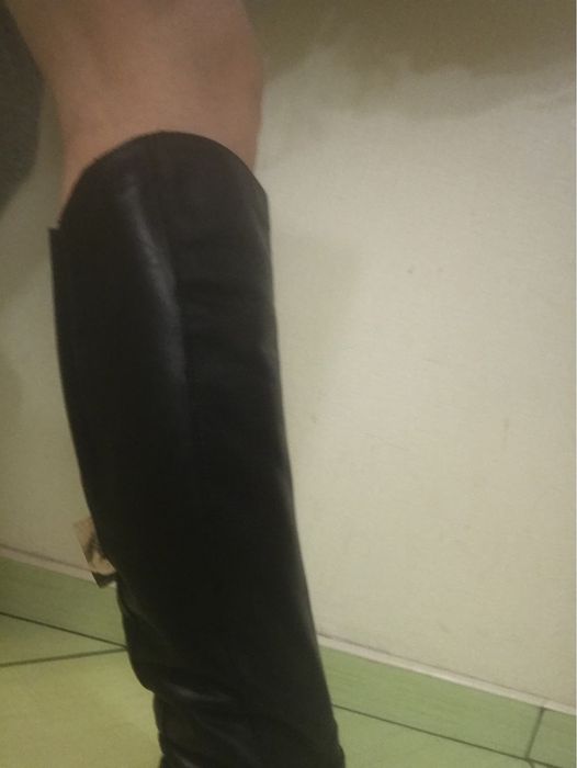 продам зимние женские сапоги рикер