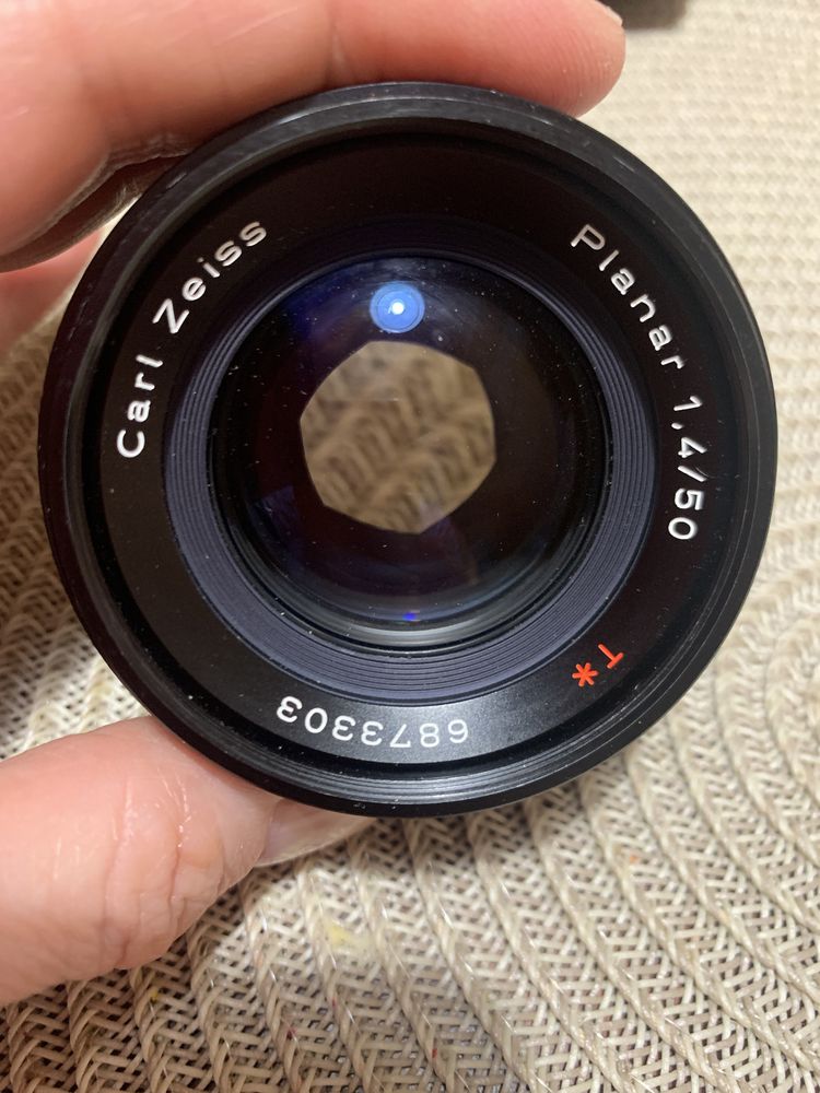 Продам обєктив Carl ZEISS Planar T* 1,4/50