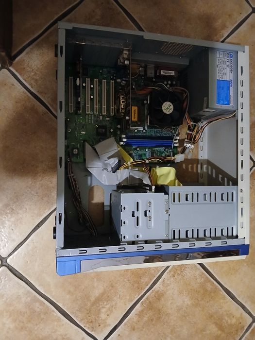 Komputer PC , niekompletny