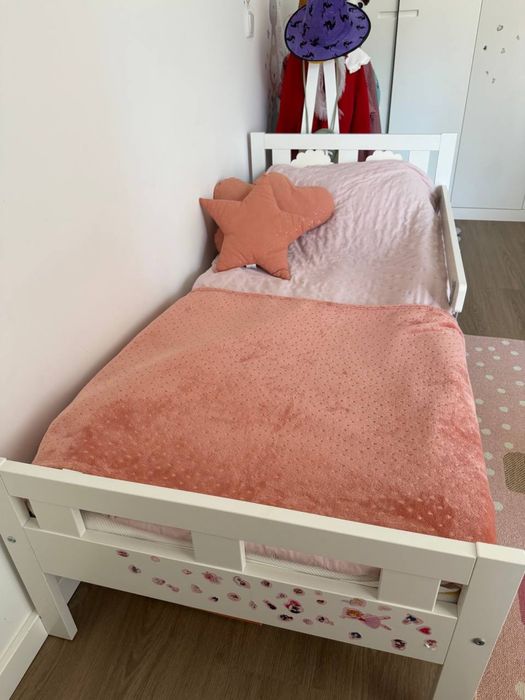 Cama infantil IKEA com colchão