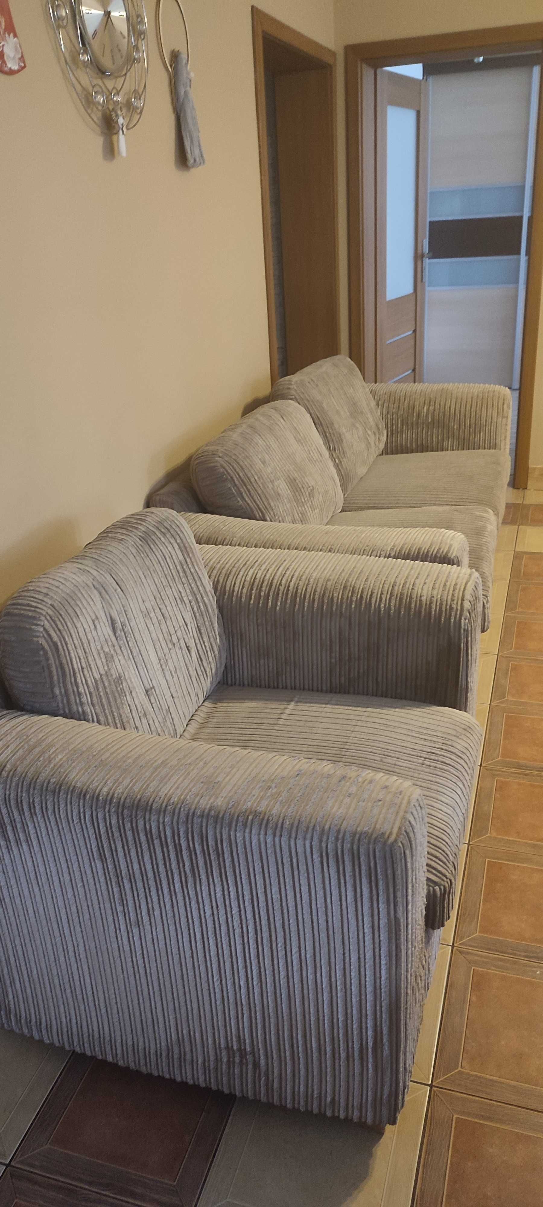 Sztruksowa sofa i fotel