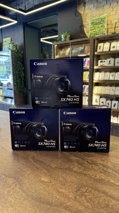 Компактний фотоапарат Canon PowerShot SX740 HS Black
