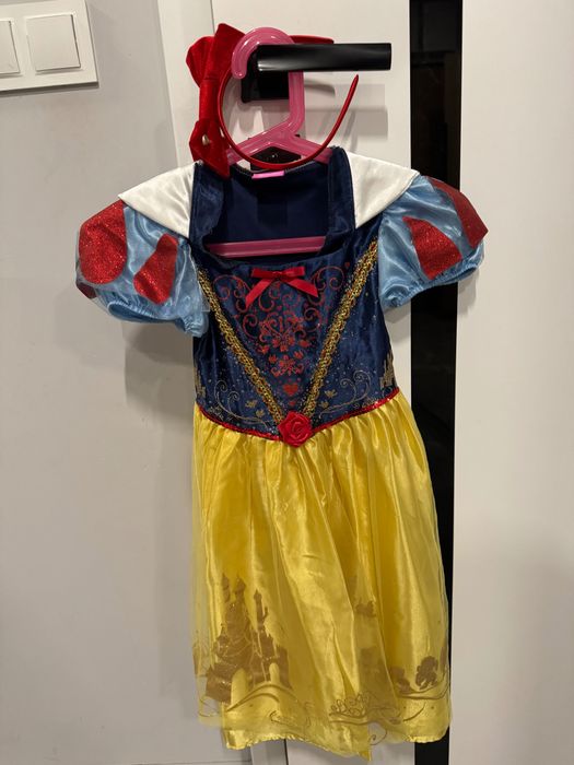 Strój karnawałowy królewna Śnieżka 104