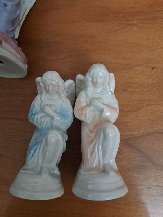 Figurki porcelana para aniołów opiekuńczych stróży tzw Śląsk  stare