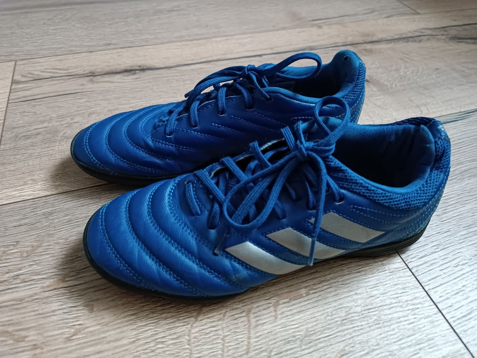 Używane Adidas Copa 20.3 buty piłkarskie rozmiar 38