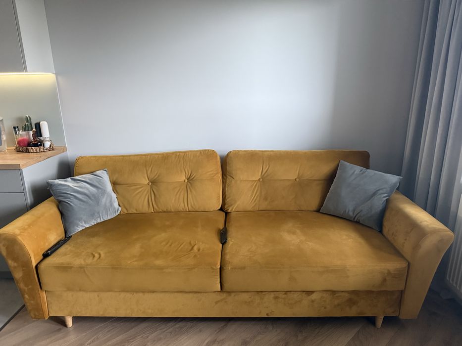 Sofa  rozkładana  dwuosobowa