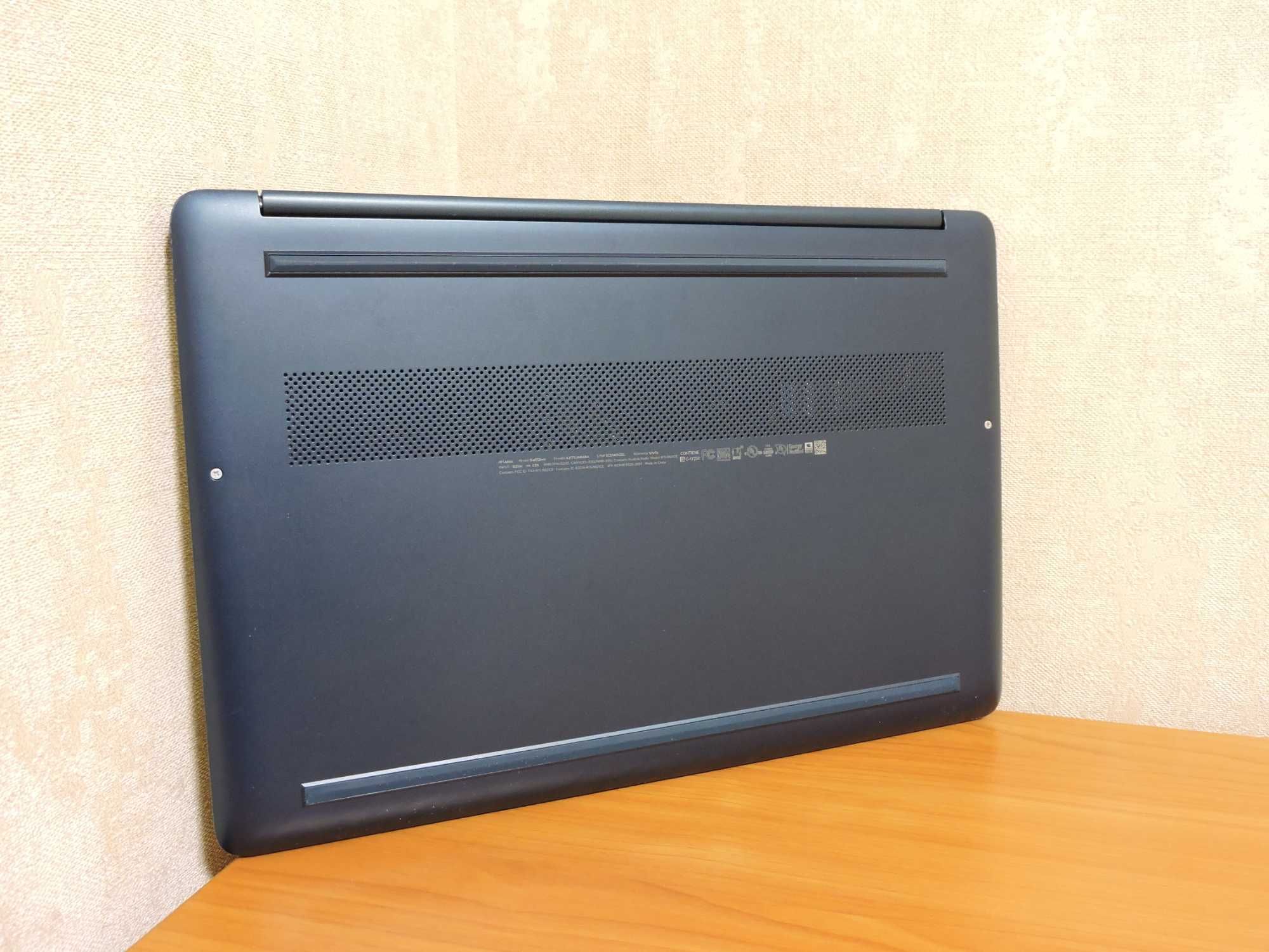 Шестиядерный Hewlett-Packard/15.6"/Ryzen 5 5500U/16/512/Vega
