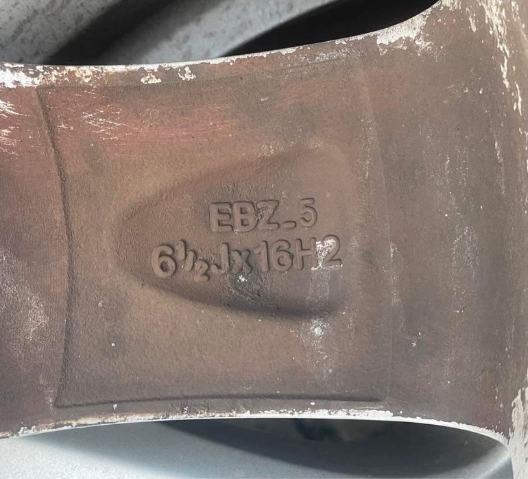 Felga aluminiowa 5x108 R16