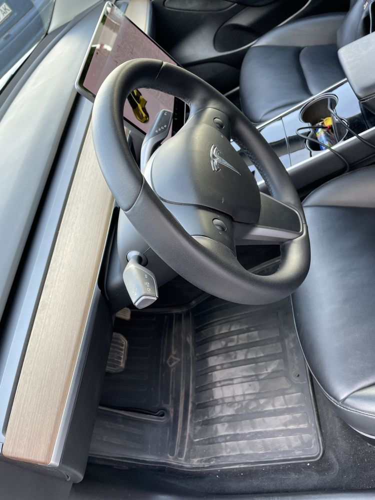 Tesla M3, Тесла модел 3