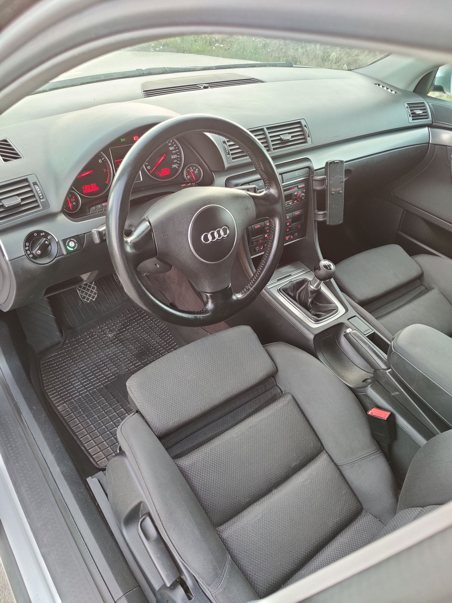 Audi A4 B6 1.8T Turbo LPG zadbane bluetooth