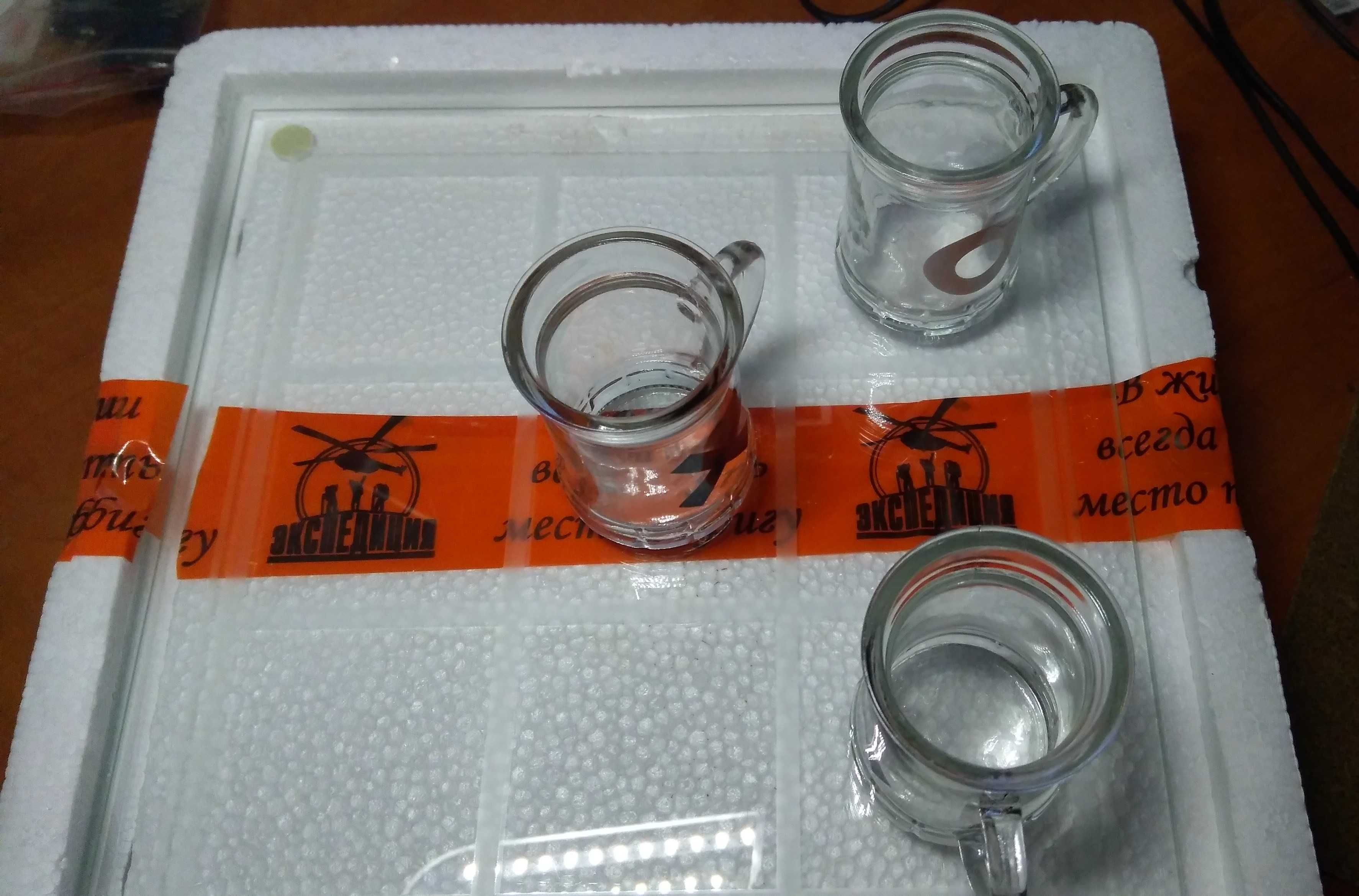 Пивные кружки, игра в крестики нолики  tic-tac-toe set drinking game