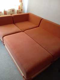 Диван бескаркасный (кровать кресло столик)