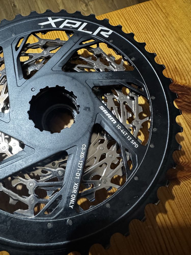Kaseta sram force xplr 10-44