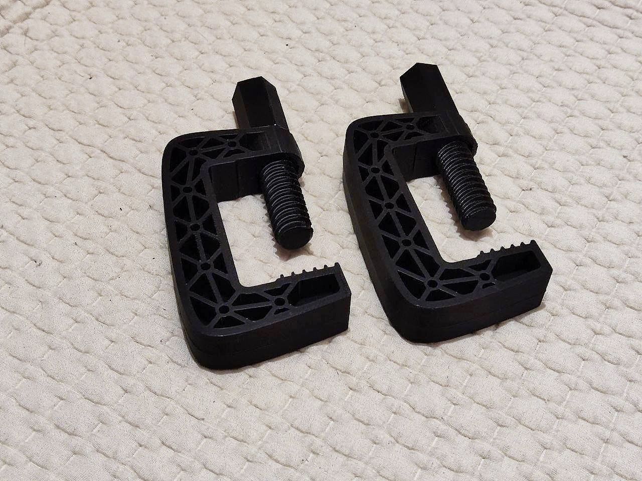 Zacisk (mocowanie) do kierownic Logitech (G25, G27, G29, G923, G920)