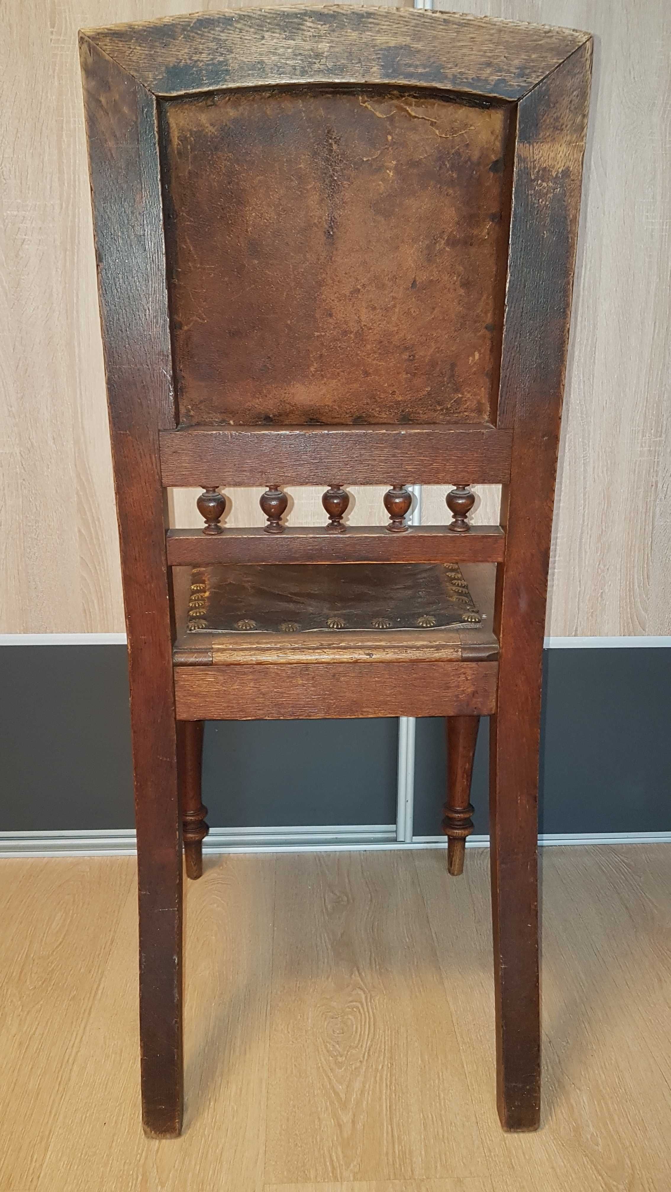 Stare krzesło dębowe - skóra.