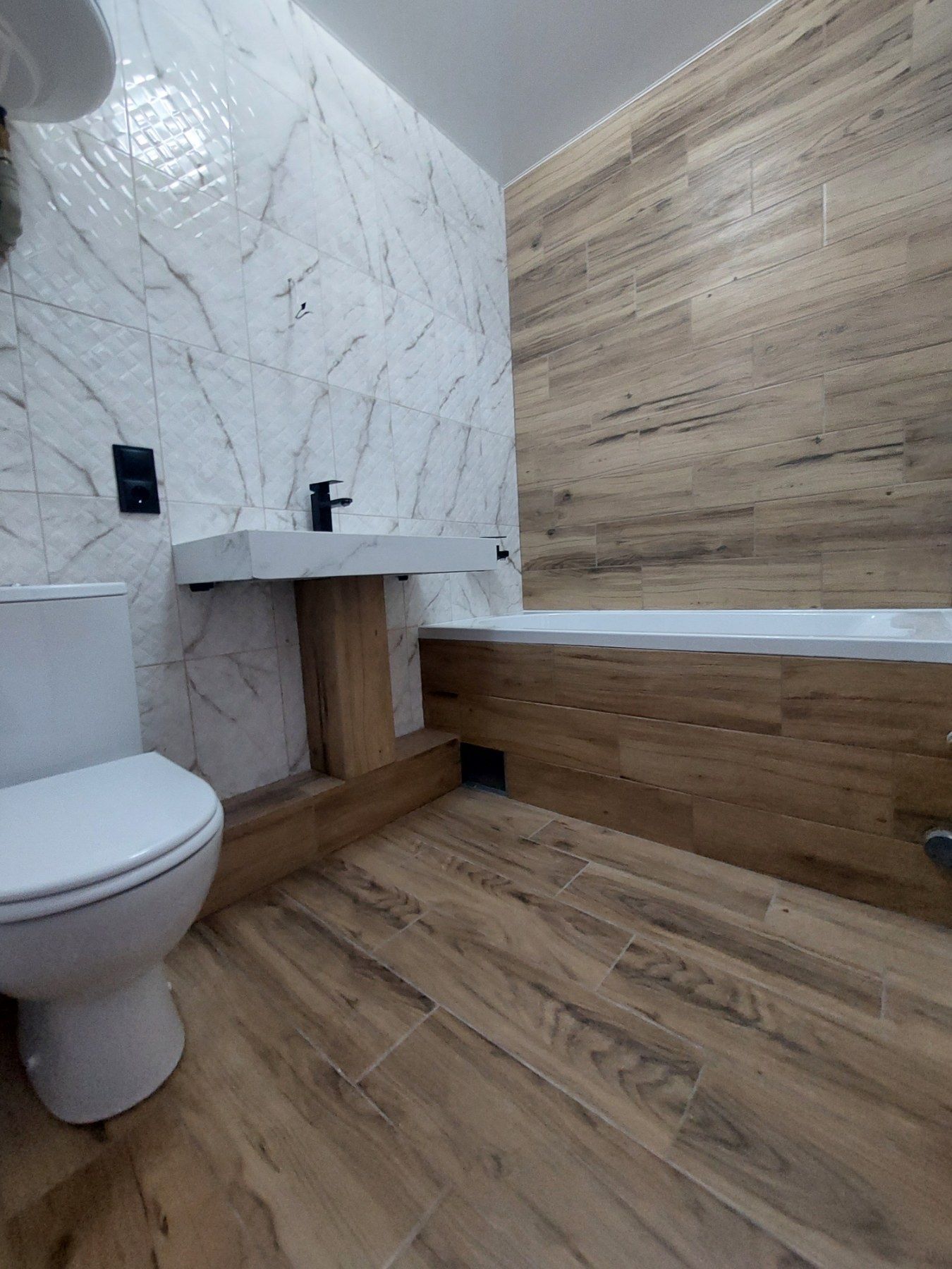 Продаж 2 кімнатна квартира з новим  ремонтом 3 Слобідська