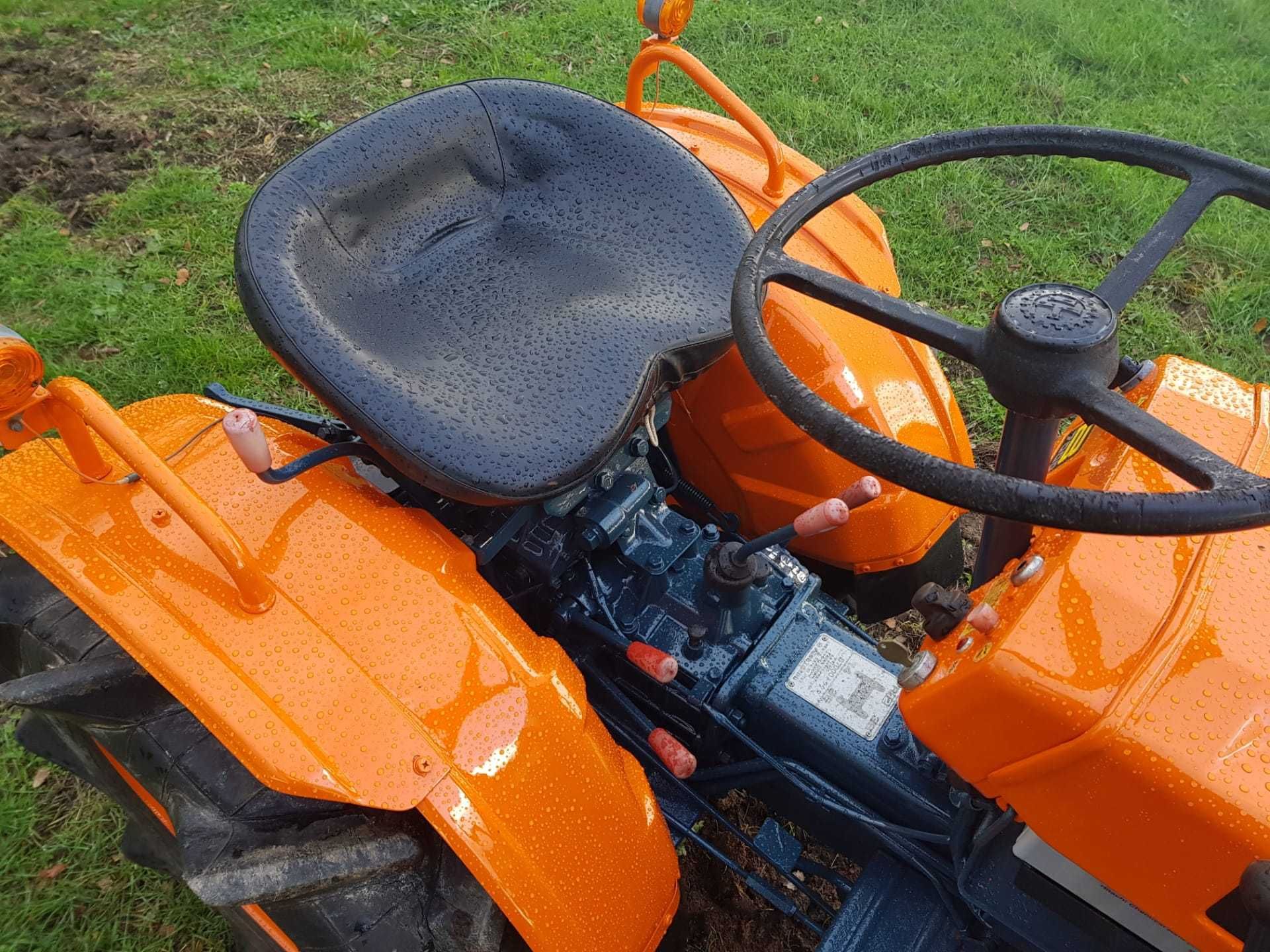 Mini Trator Japonês Kubota B7000