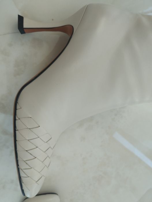 Нові напів чобітки 38-39 шкіряні