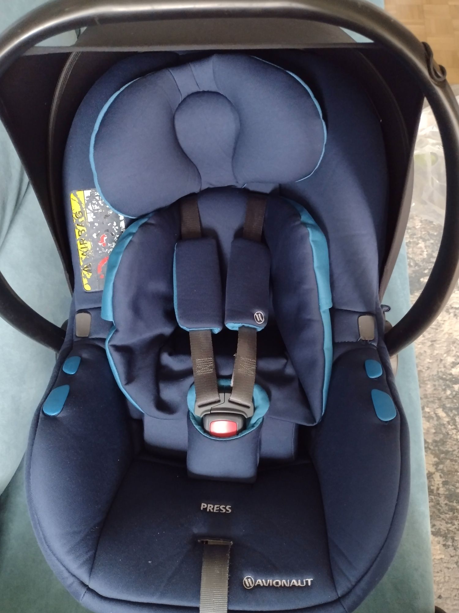 Fotelik samochodowy dla niemowląt 0-12 miesięcy