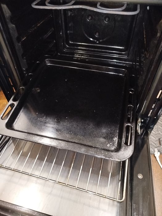Forno elétrico em bom estado