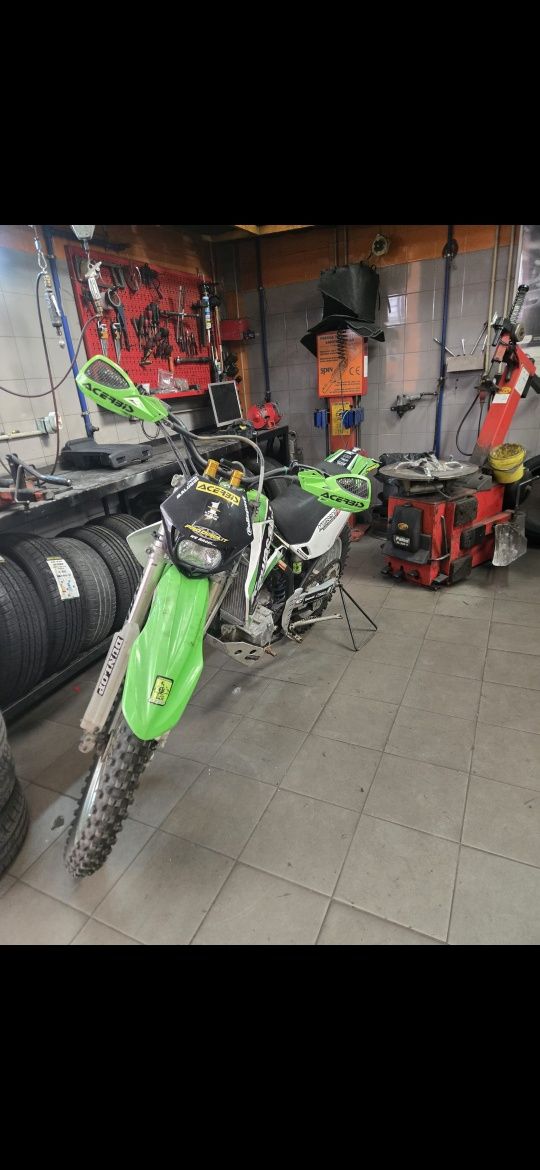 Kawasaki KLX 300