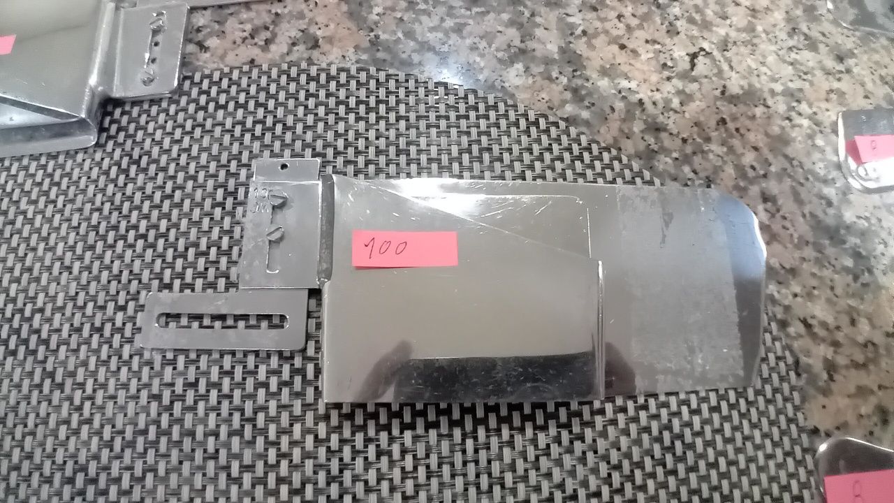 aparelhos de máquinas de costura para fazer bainhas