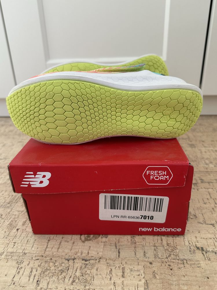 Кросівки для дівчинки New Balance (оригінал), р.33