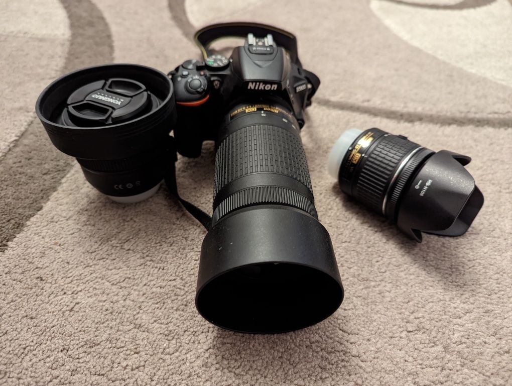 Nikon D5600(дуже гарний стан) + 4 об'єктиви + все необхідне