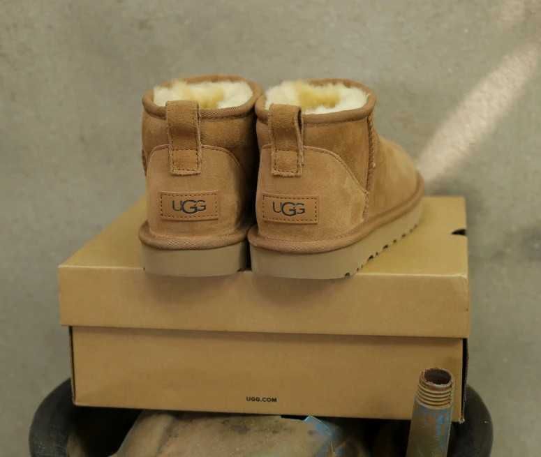UGG Classic Uira Mini Bootchestnut 38