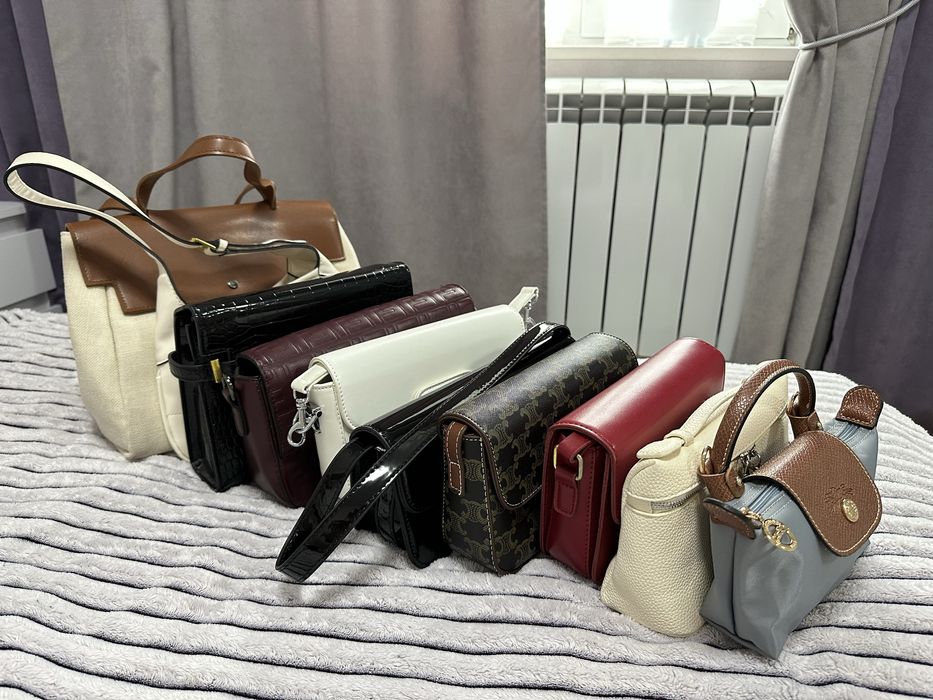 Великий розпродаж моїх сумок