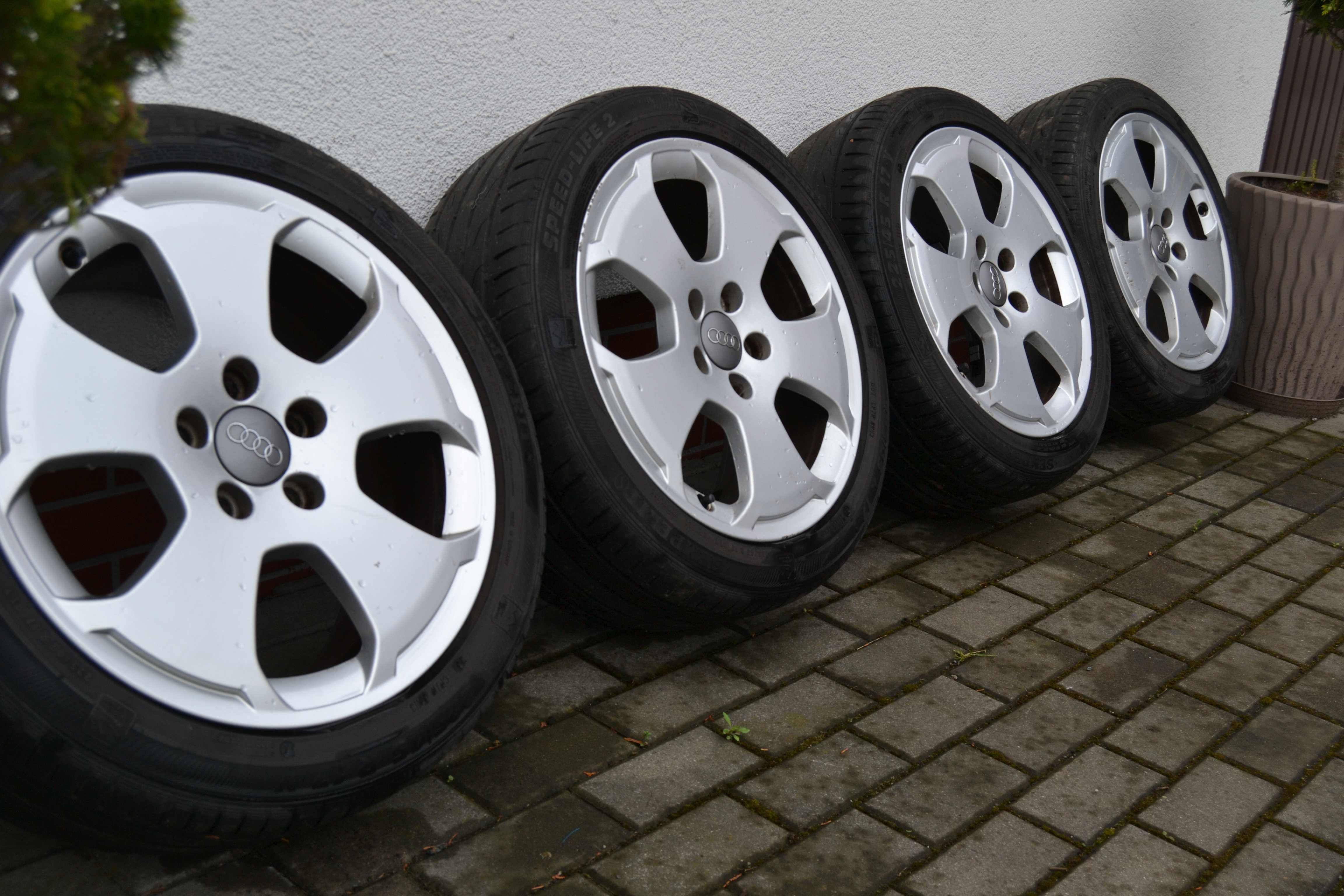 Komplet kół Audi A3 8P 17 cali 225/45r17 lato et56 audi a3 koła