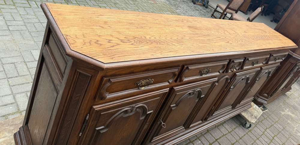 Zestaw mebli-komoda witryna stół krzesła w całości dębowe