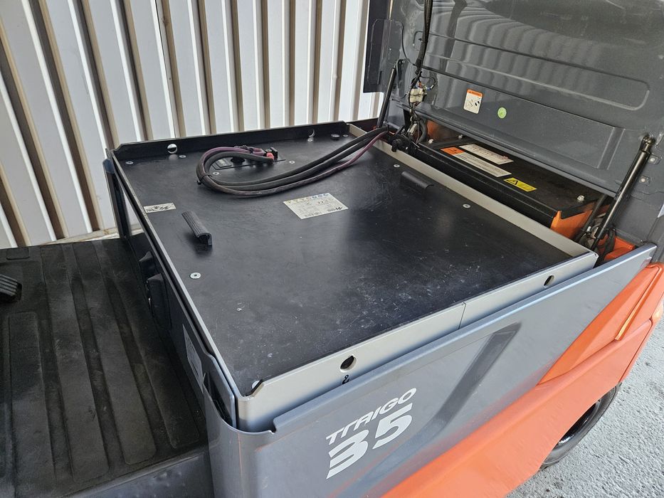 Електронавантажувачі Toyota з Li-ion АКБ. Вилочные погрузчики Тойота