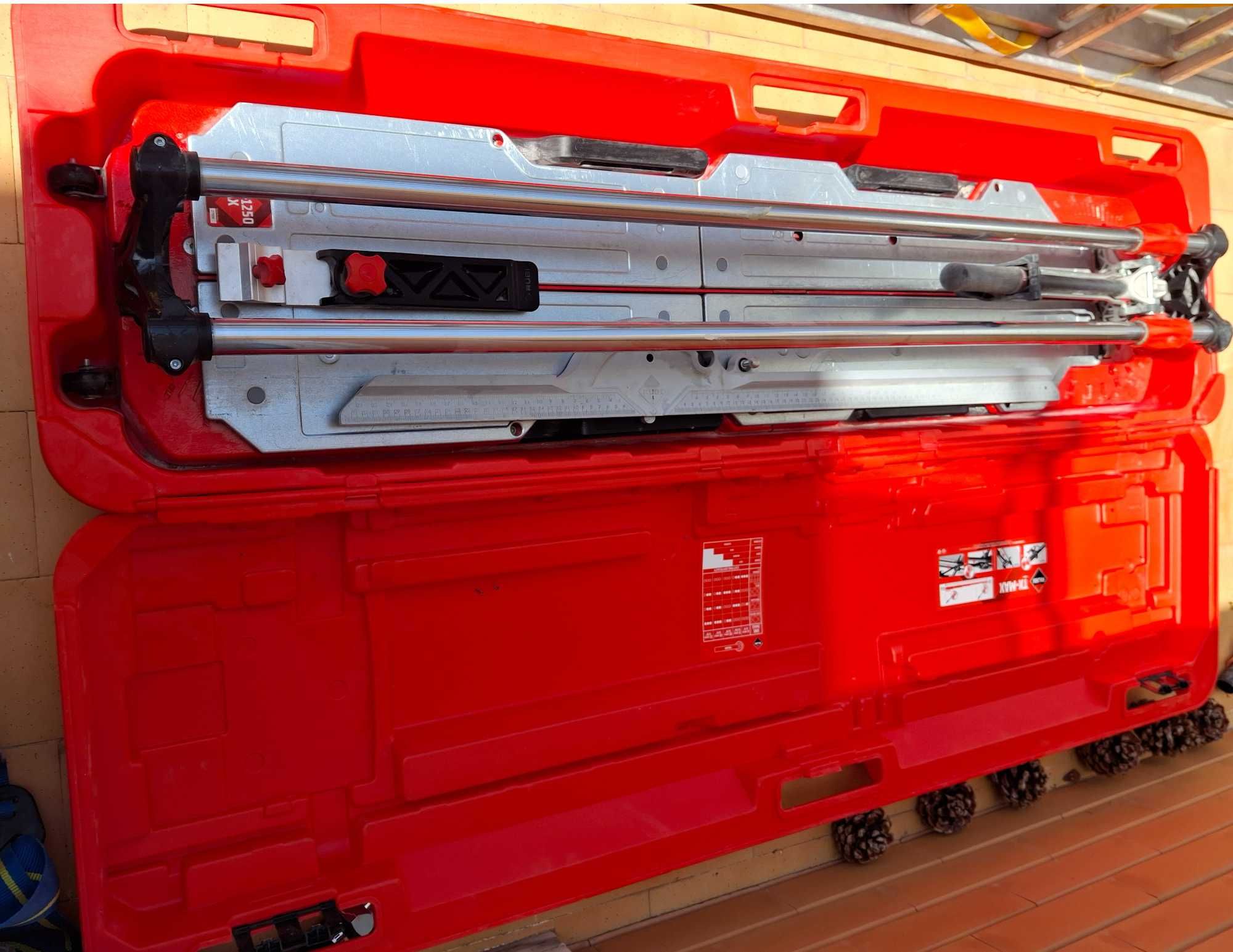 Cortador de Cerâmica Rubi TX-1250 MAX – Pouquíssimo Uso + Fatura