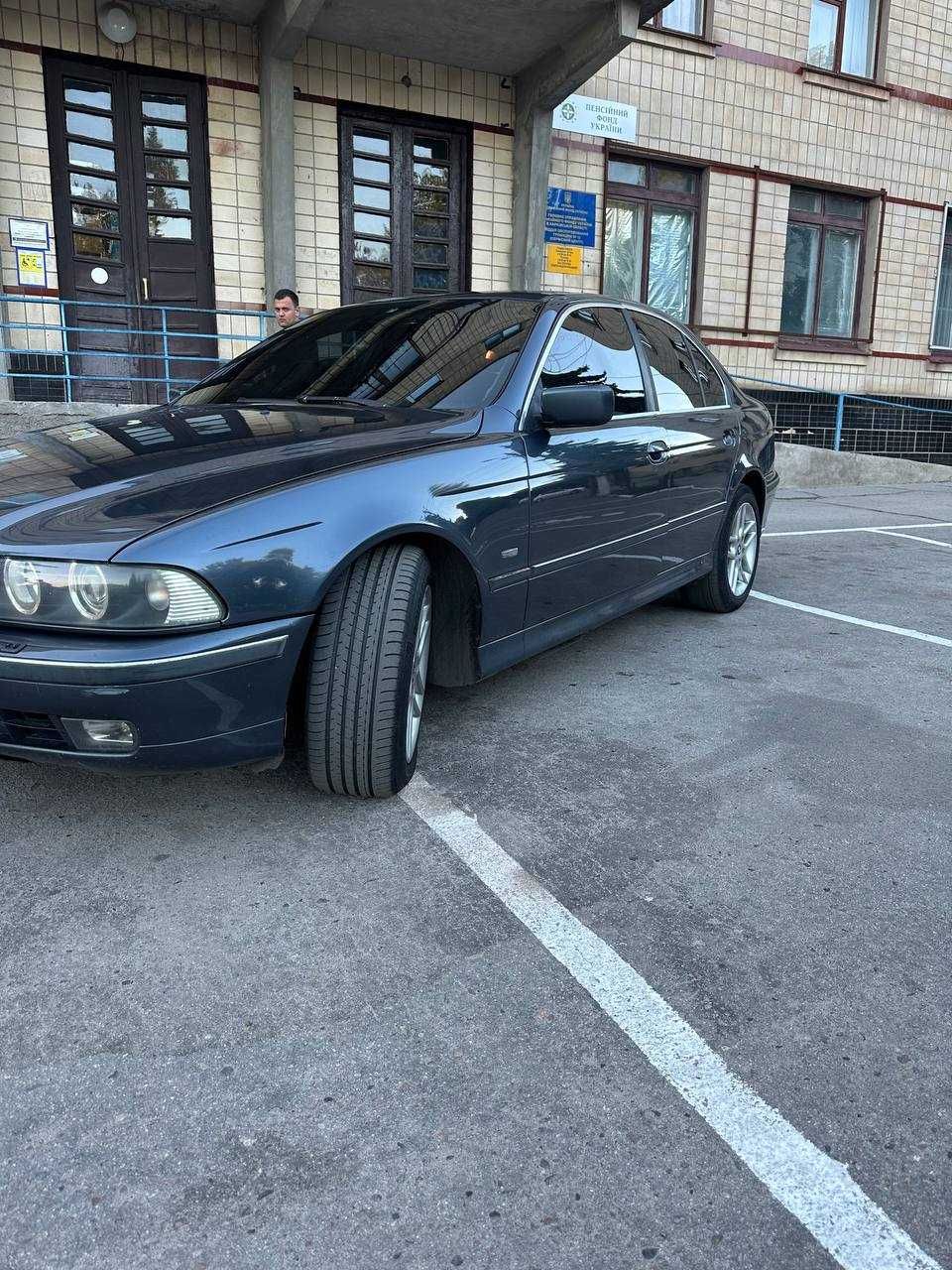 Продам БМВ е 39  2.0