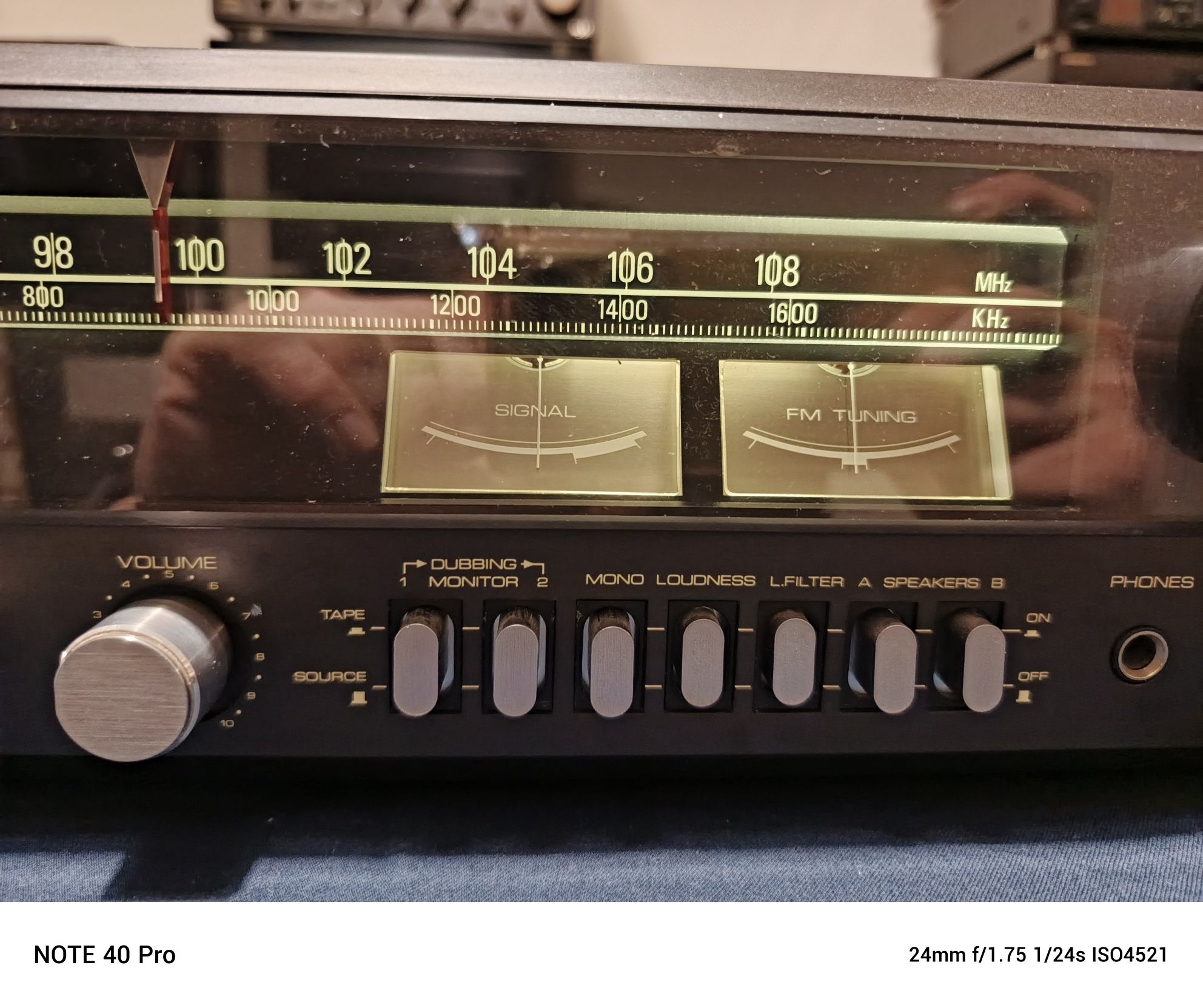 Amplituner Expert by Marantz.