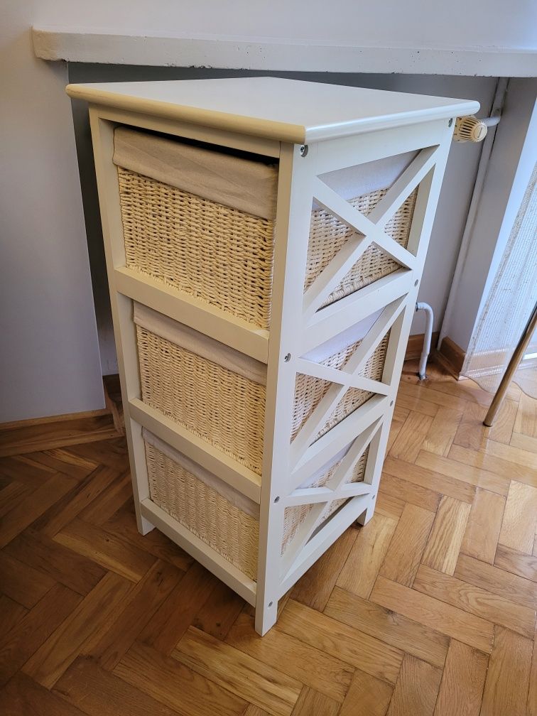 Szafka drewniana biała,  styl skandynawski, firmy Jysk