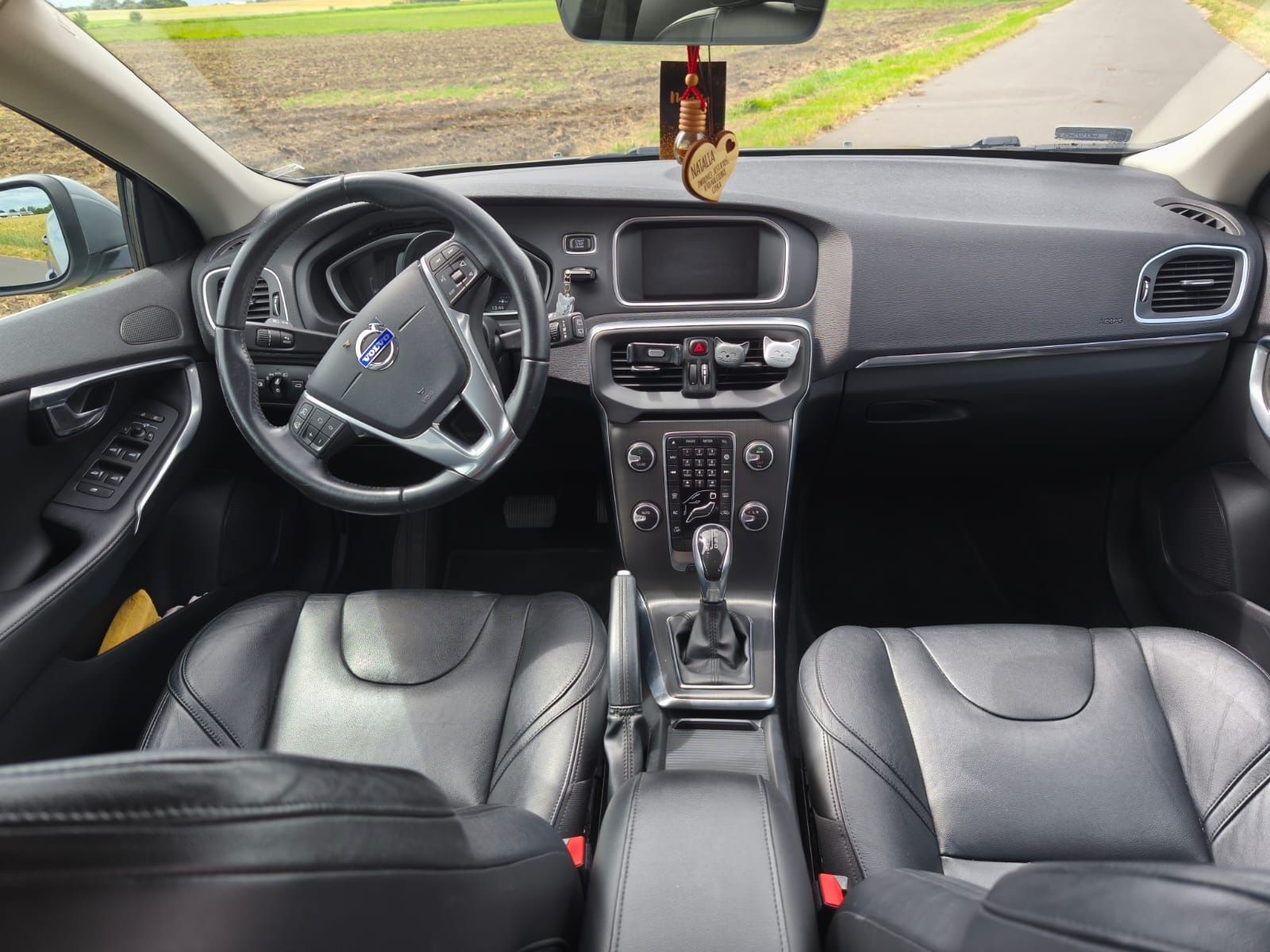 VOLVO V40 2.0 D2