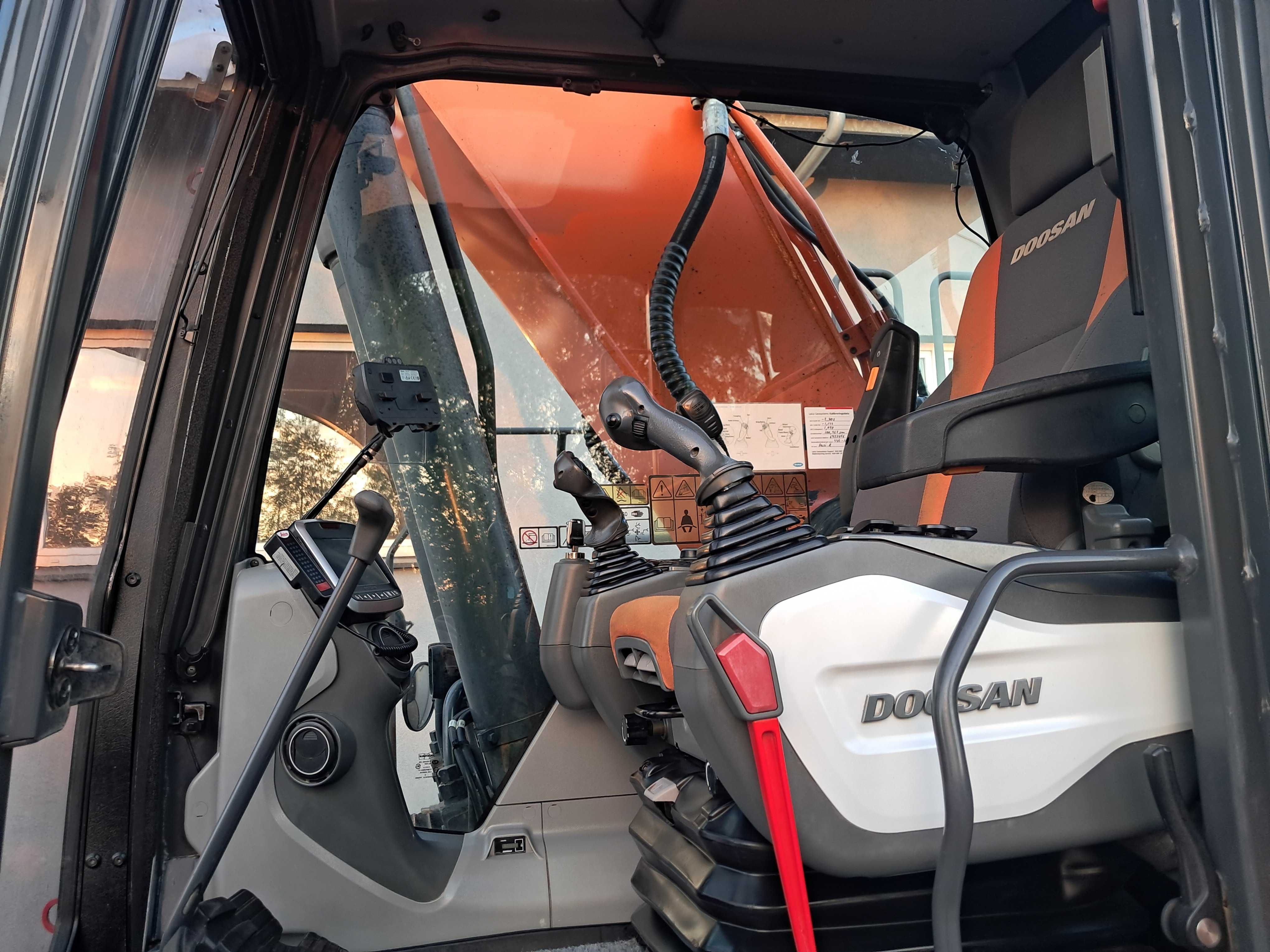 DOOSAN DX300 LC-5 2016r Oryginał Rototilt ENGCON Szczypce GPS 3D LEICA