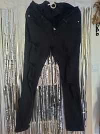 Czarne spodnie ciążowe z dziurami Boohoo 36 S