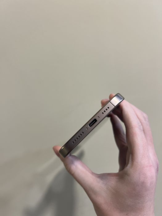 Б/у Iphone 16 Pro Max 256 Desert Titanium ідеальний стан