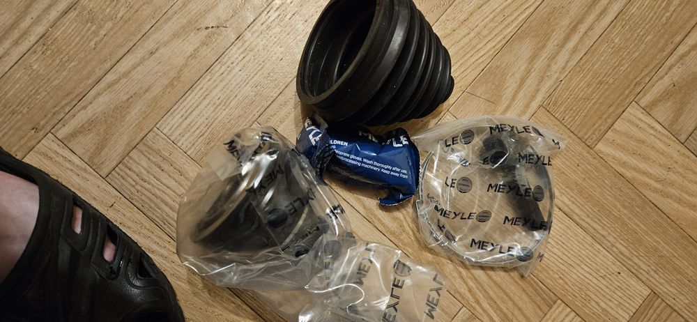 01004980212 Meyle шрус, граната