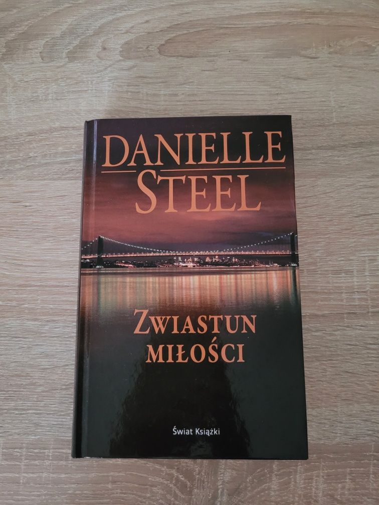 "Zwiastun miłości" Danielle Steel