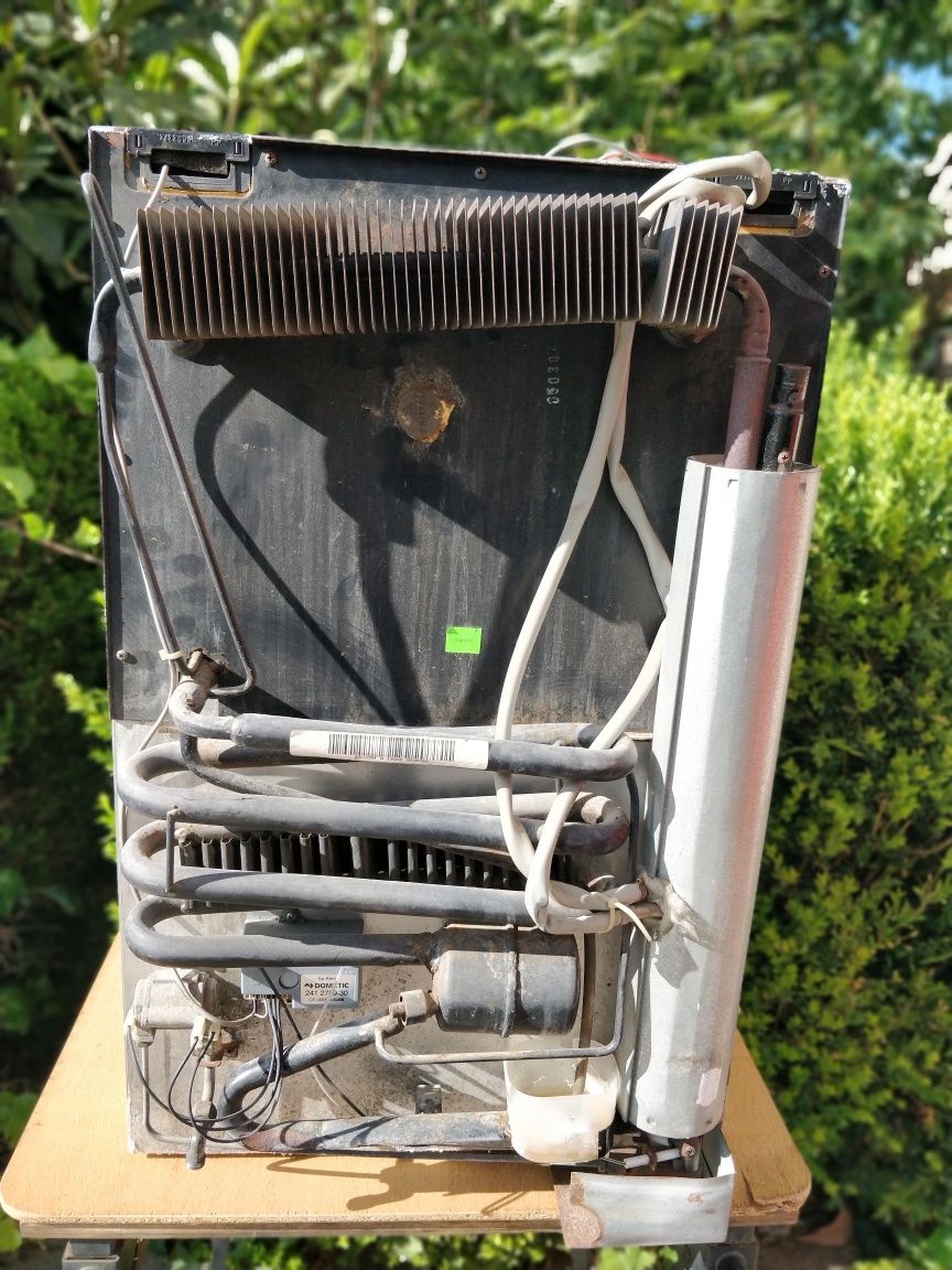 Frigorífico Trivalente Dometic RM 7361 – 88L