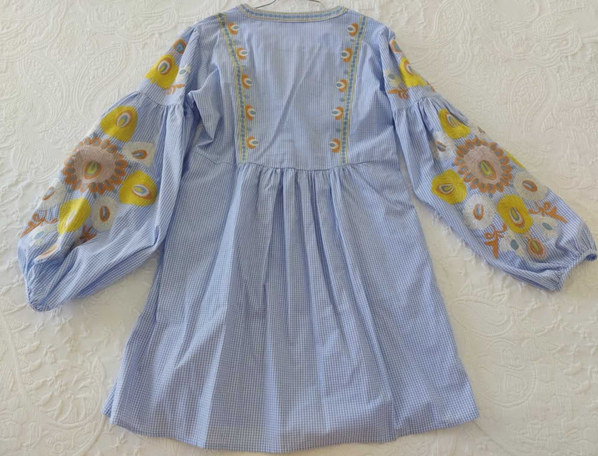 Blusa / Tunica bordada nova, tamanho S