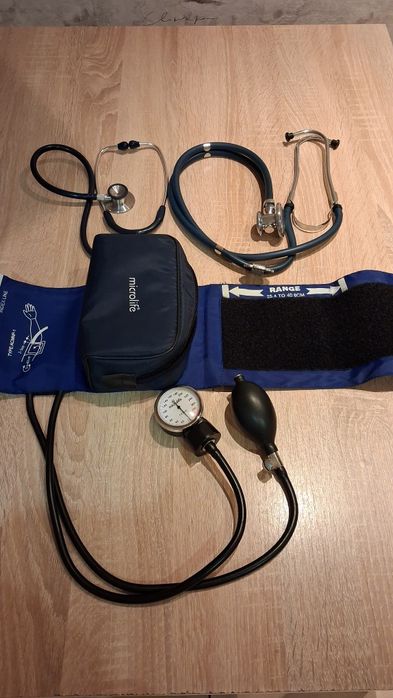 Механічний тонометр Microlife та 2 стетофонендоскопа