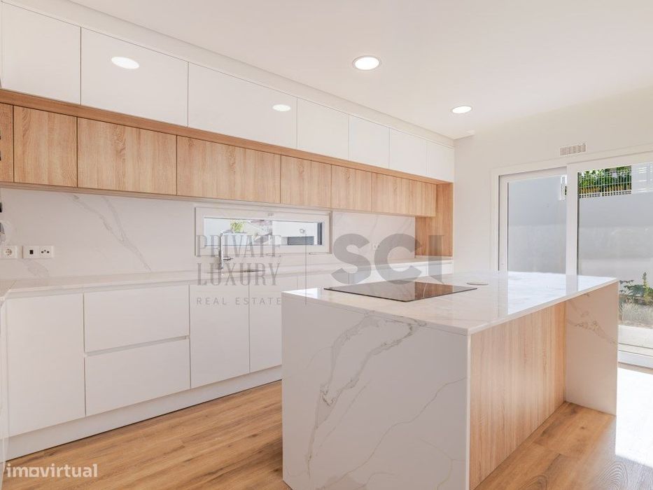 Moradia T4 Amora com Garagem Centro da Cidade