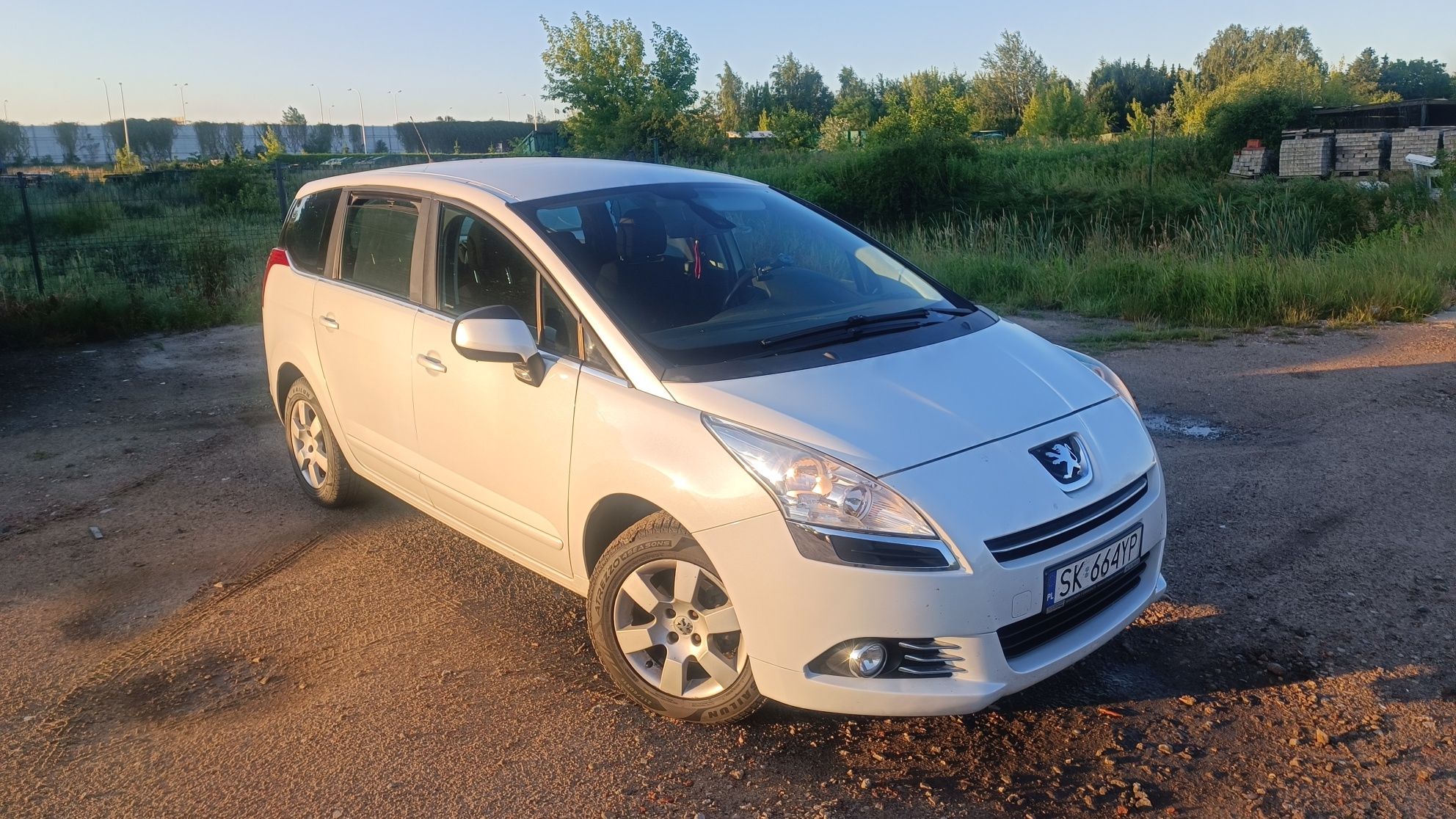 Sprzedam peugeot 5008