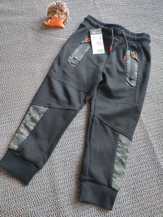 Nowe spodnie dresowe dla chłopca  1,5-2 lata