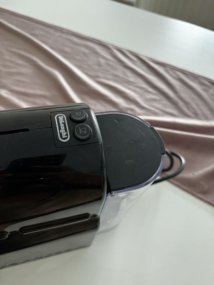Ekspress na kapsulki nespresso delonghi